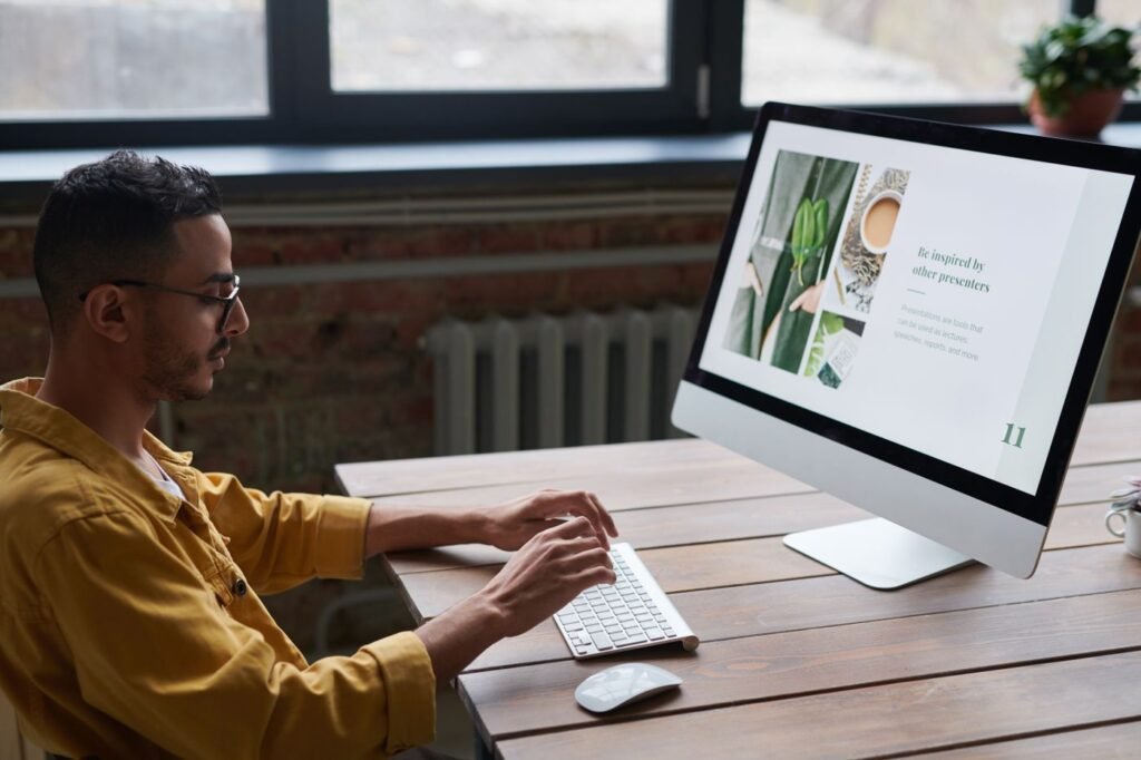 Feed Flow - https://www.feedflow.us/website-redesign-vs-website-refresh/